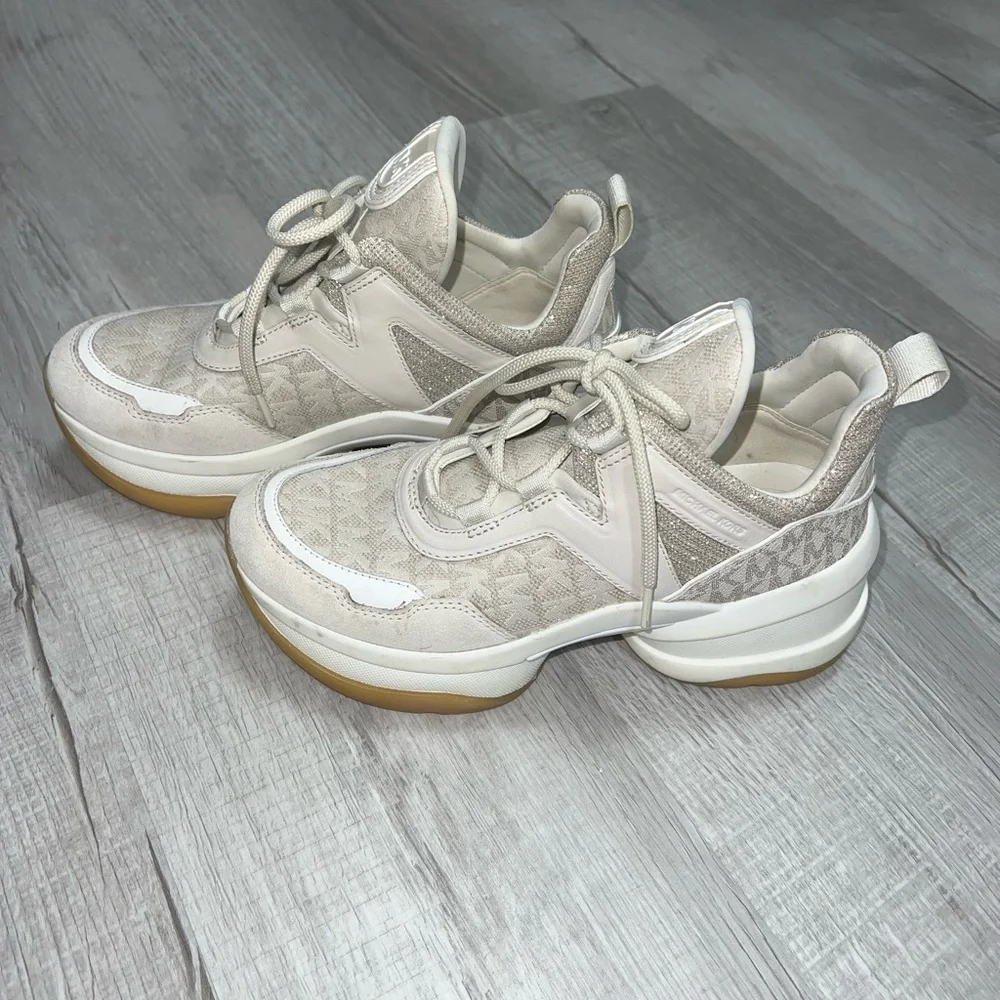Michael Kors Olympia trainers - Picture 3 of 6
